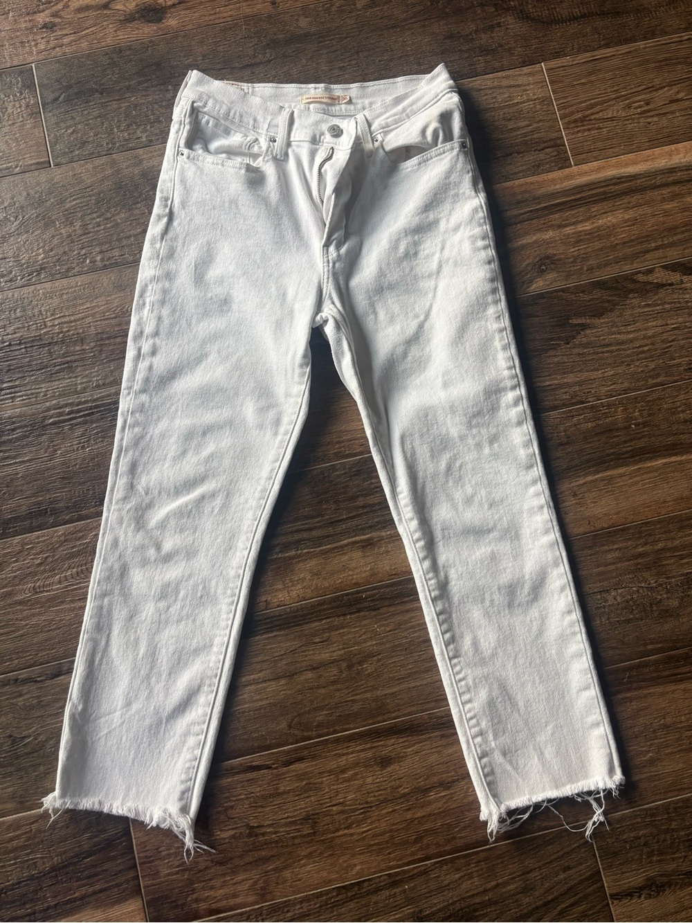 Levi's 724 High Rise Straights White Jeans